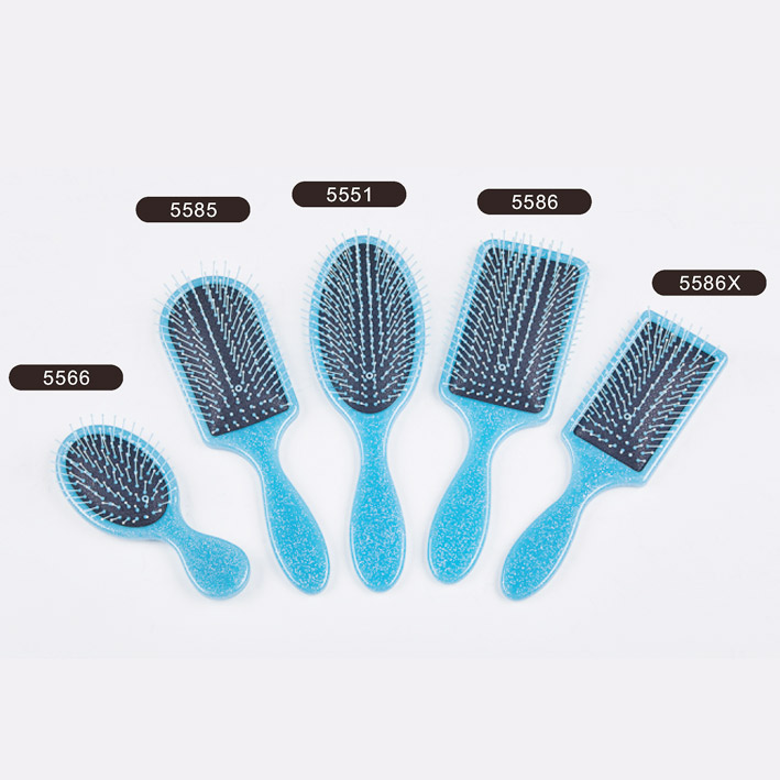 Plastic hair brush with thin pins black pad