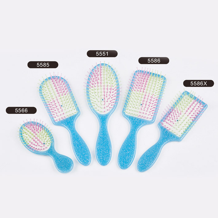 5pcs Plastic hair brush with colorful pins