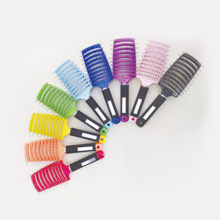 Hair straightening brush